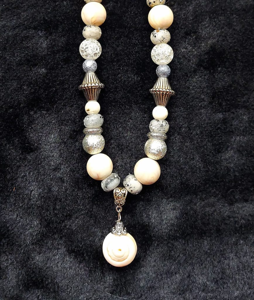 By the Beach Necklace view 3